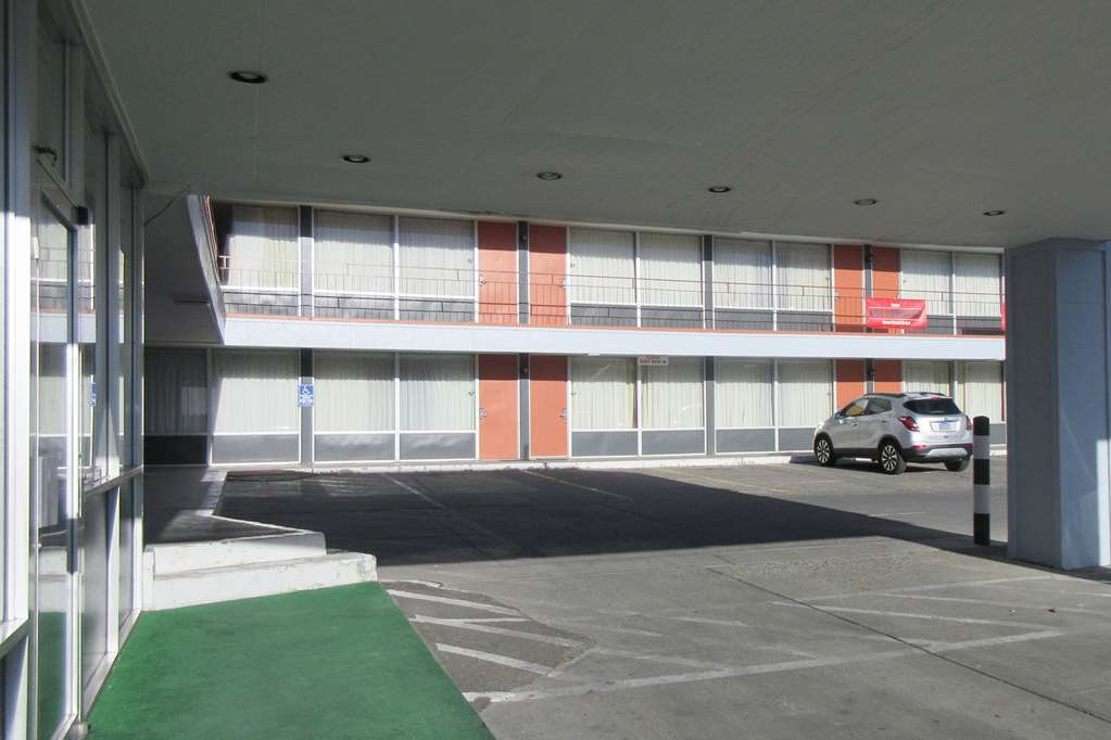 Econo Lodge Elko Downtown Area Exterior photo